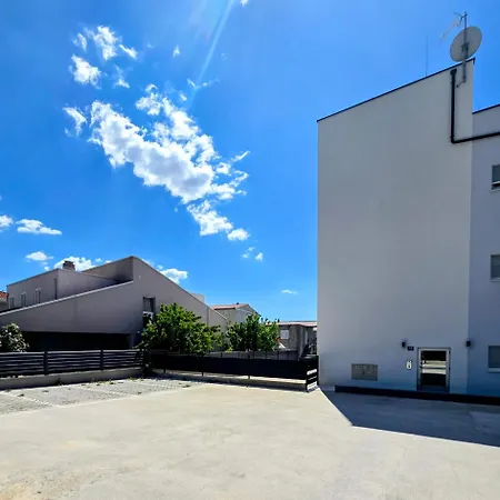 Apartamento Bijeli San
